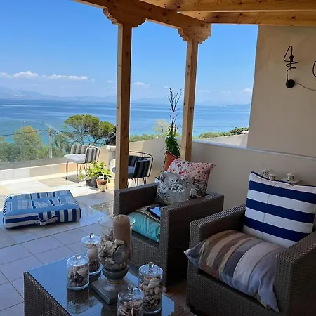 Elena's Seaview Maisonette 아파트