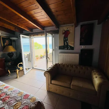 Elena's Seaview Maisonette Apartment *