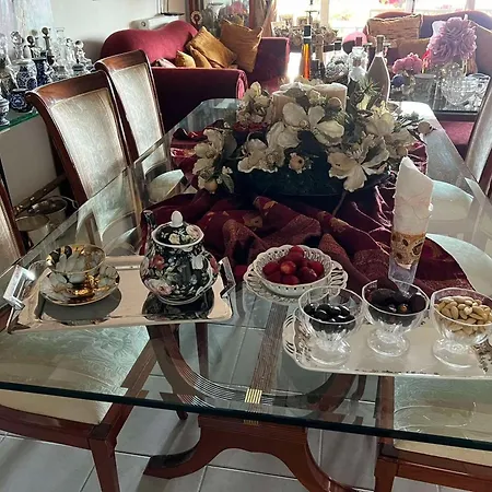 아파트 Elena's Seaview Maisonette