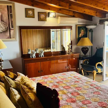 아파트 Elena's Seaview Maisonette Sykia (Corinthia)